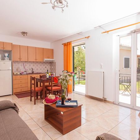 Cozy Apartments In City'S Suburbs Lefkáda 외부 사진